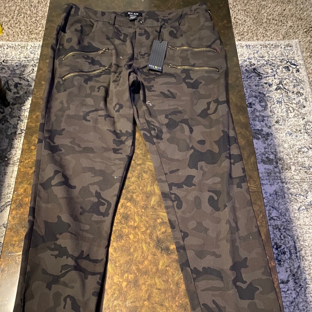 Camouflage zipper detail skinny denim